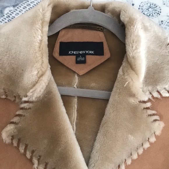 Jacket - Picture 3 of 6